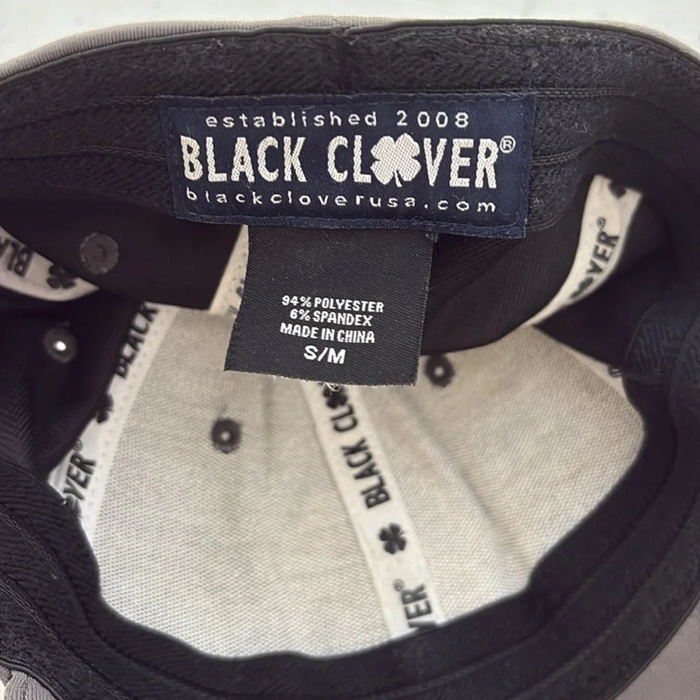 Live Lucky Fitted Hat Gray USA Clover Men’s S/M